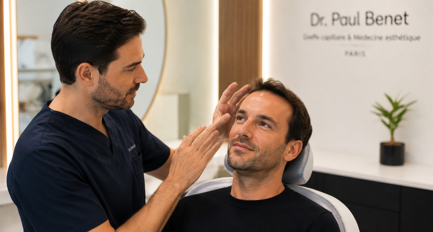 Résultats avant-après d'une greffe capillaire montrant la repousse des cheveux sur le cuir chevelu